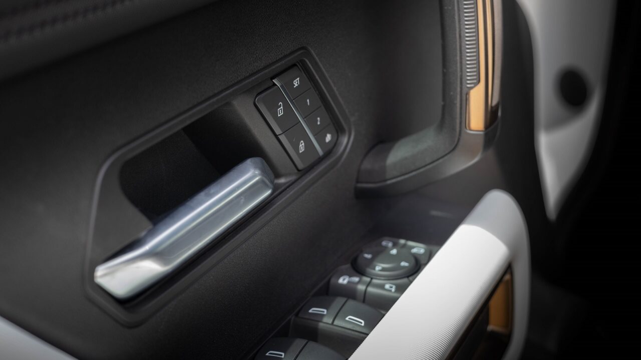 Hummer EV