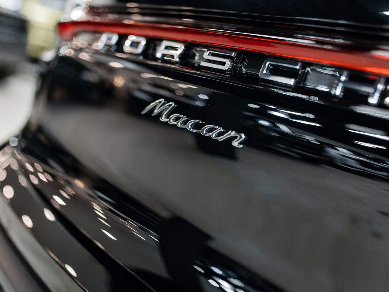 Porsche Macan Black