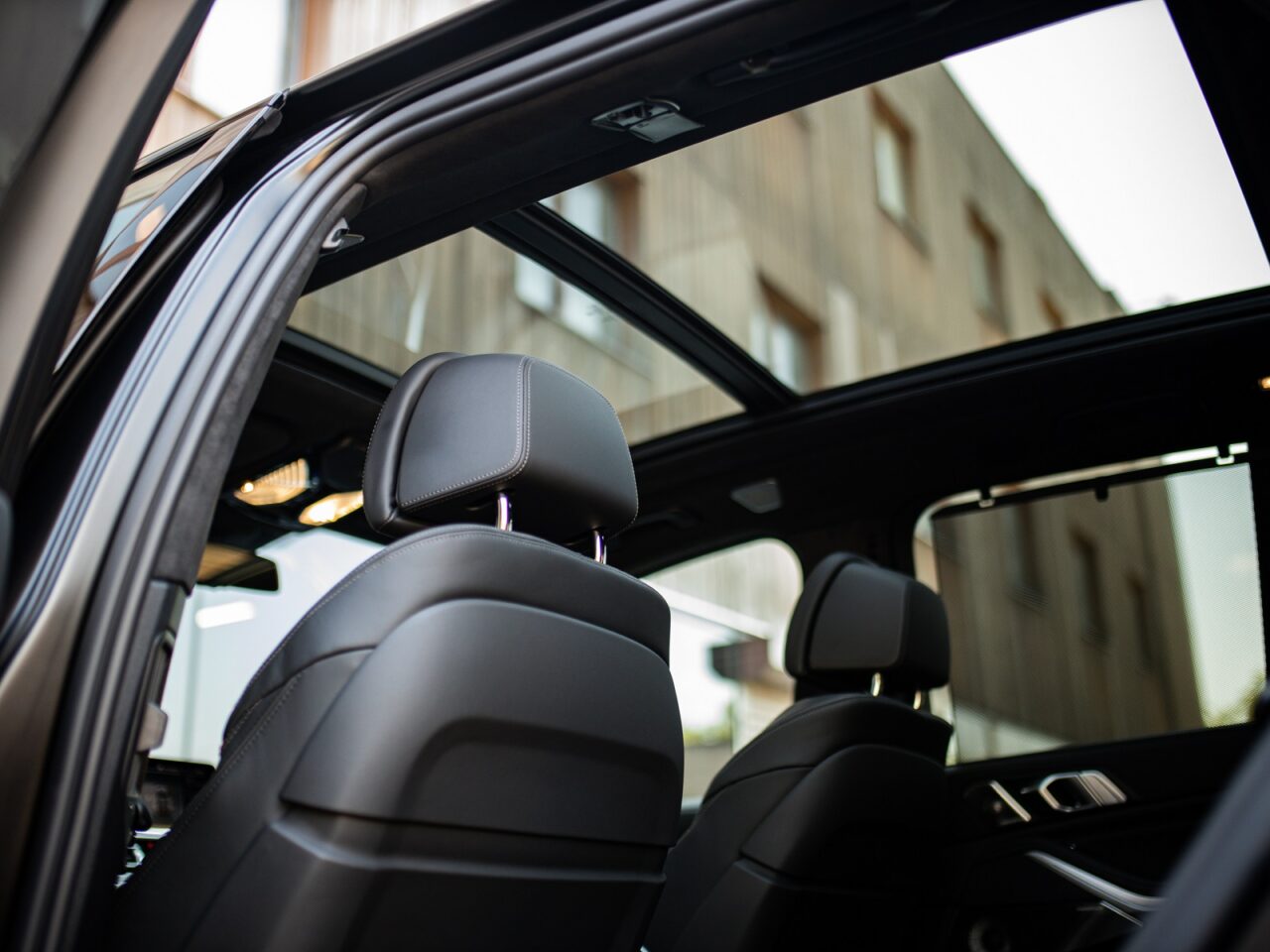 BMW X5 40i Black