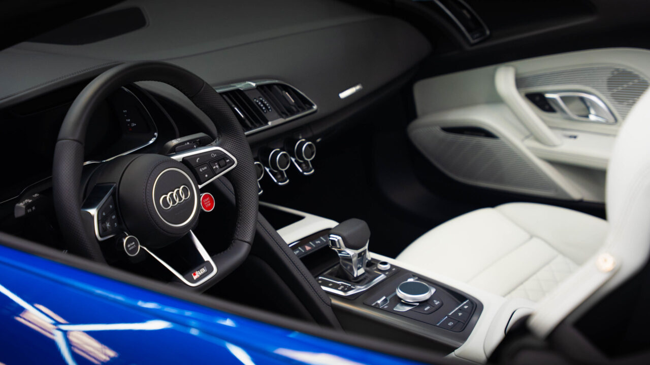 Audi R8 Blue