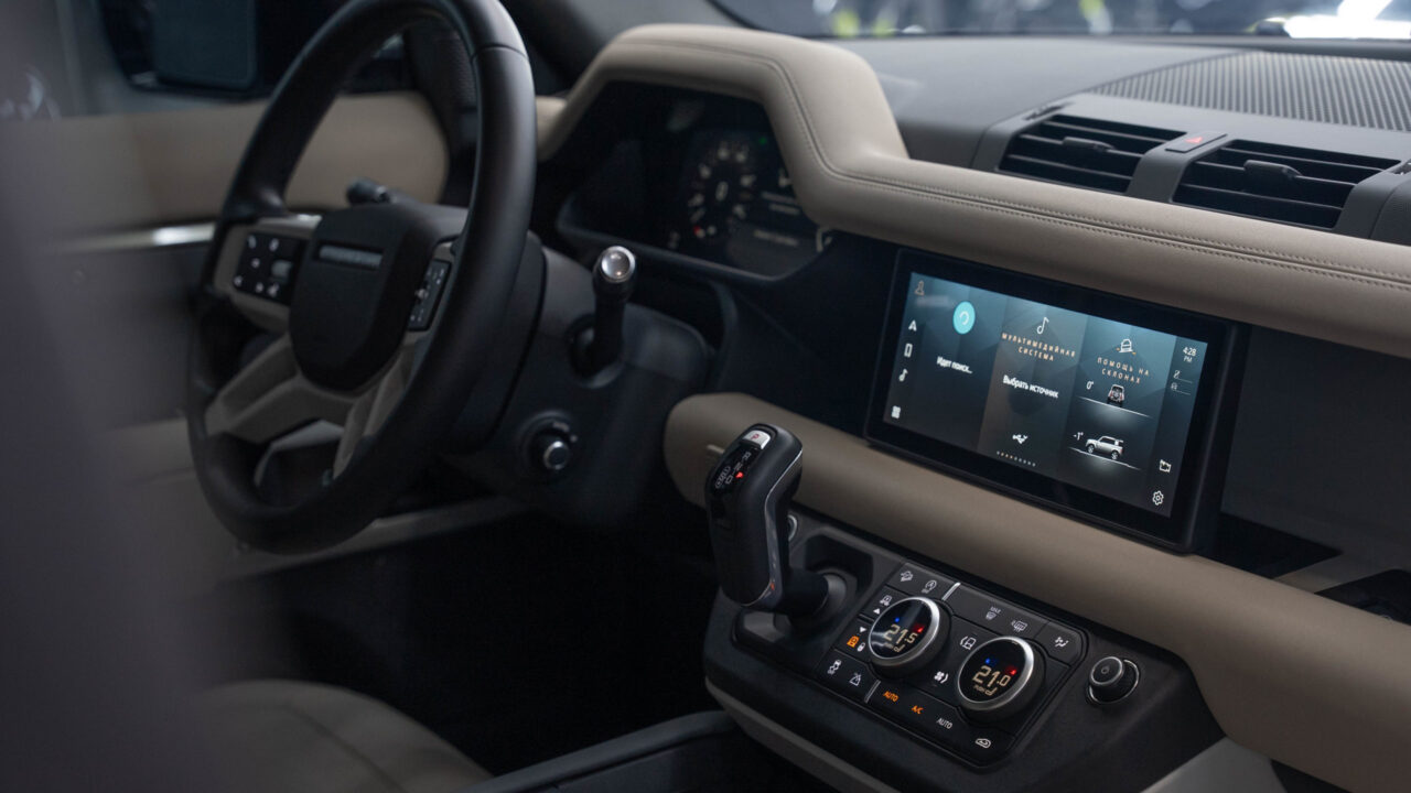 Land Rover Defender