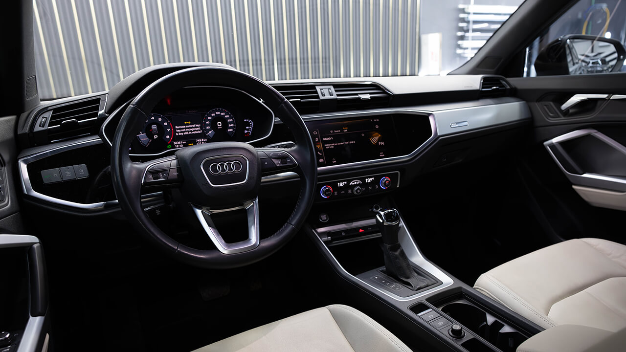 Audi Q3 Black