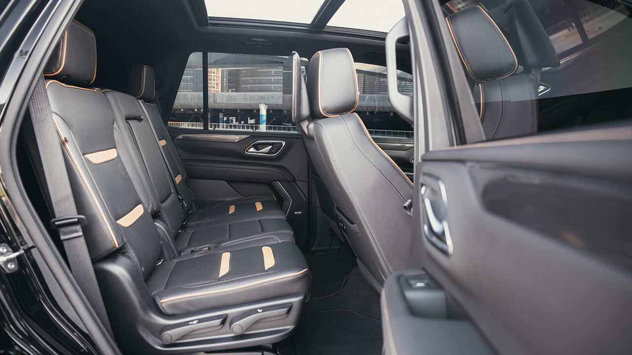 GMC Yukon V8 Black