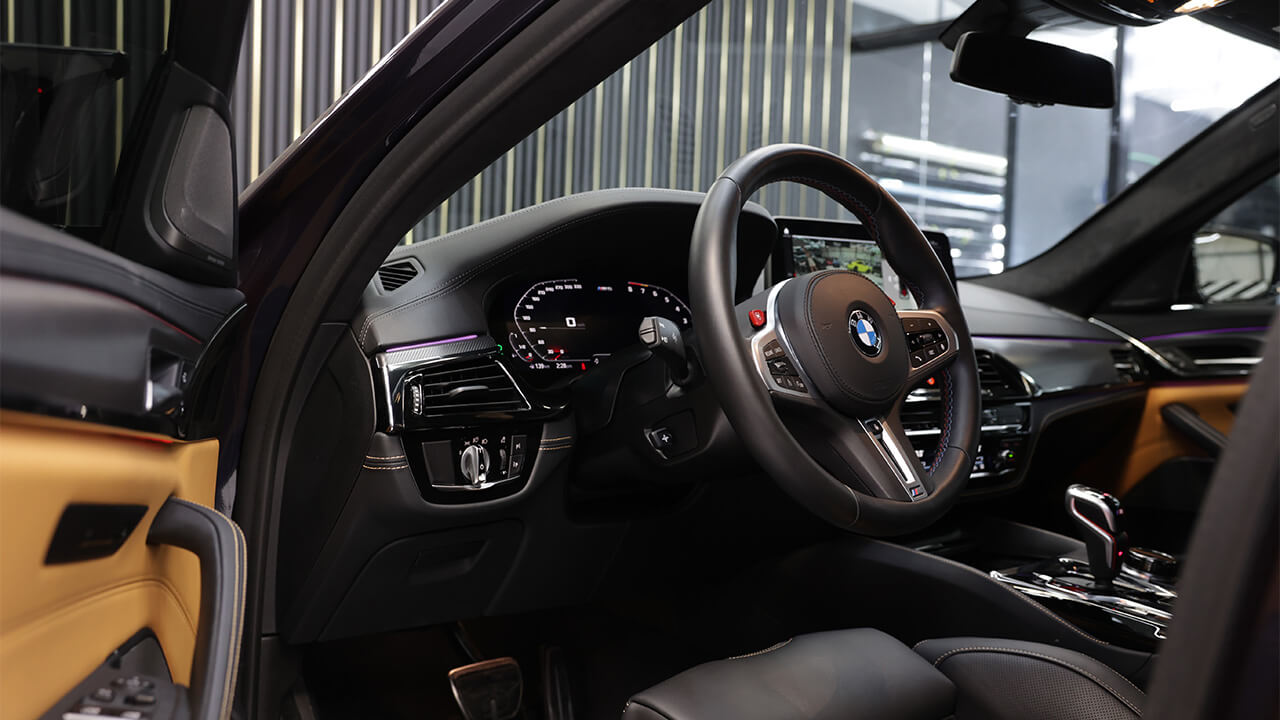 BMW M5