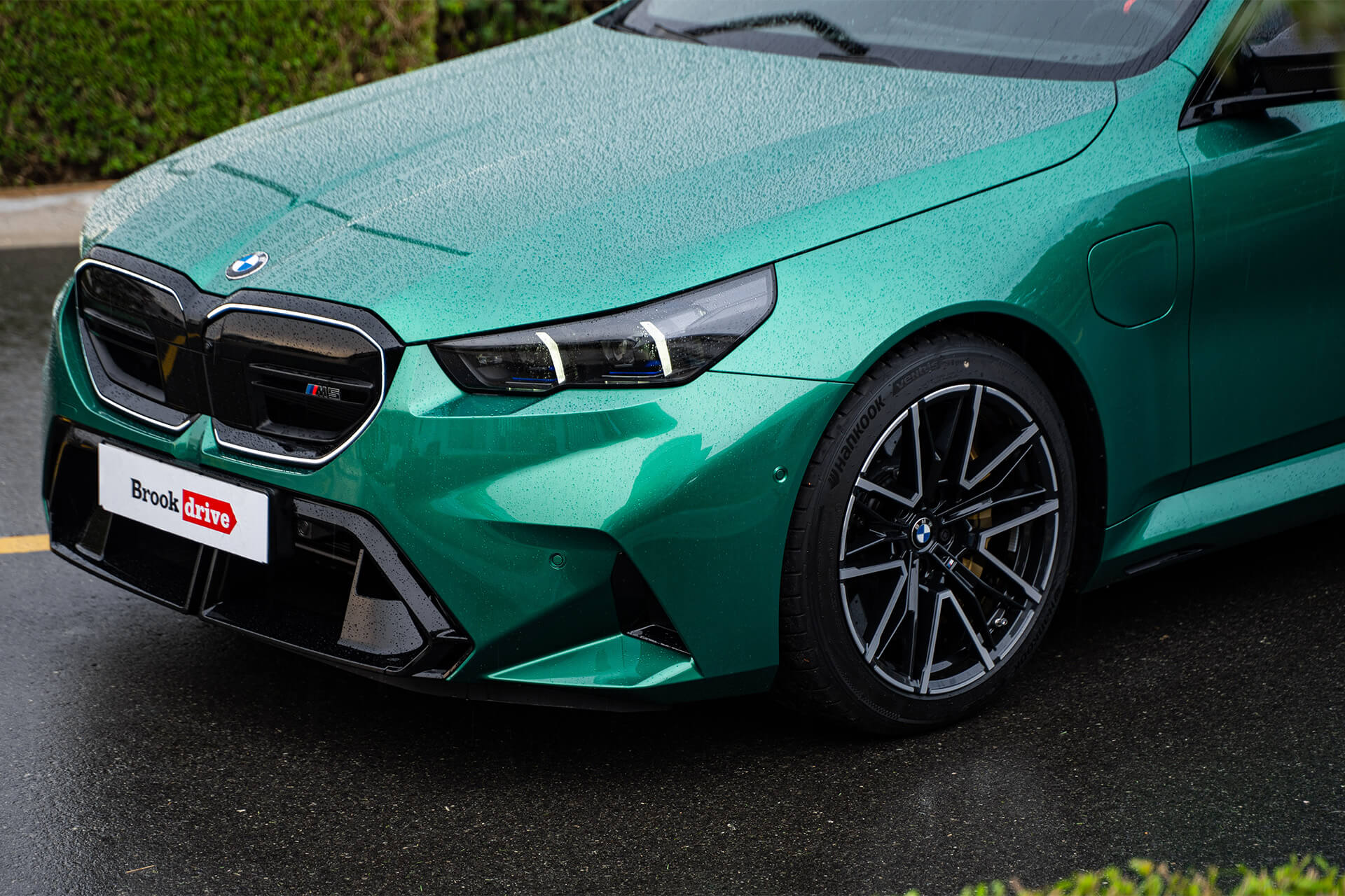 BMW M5 Green