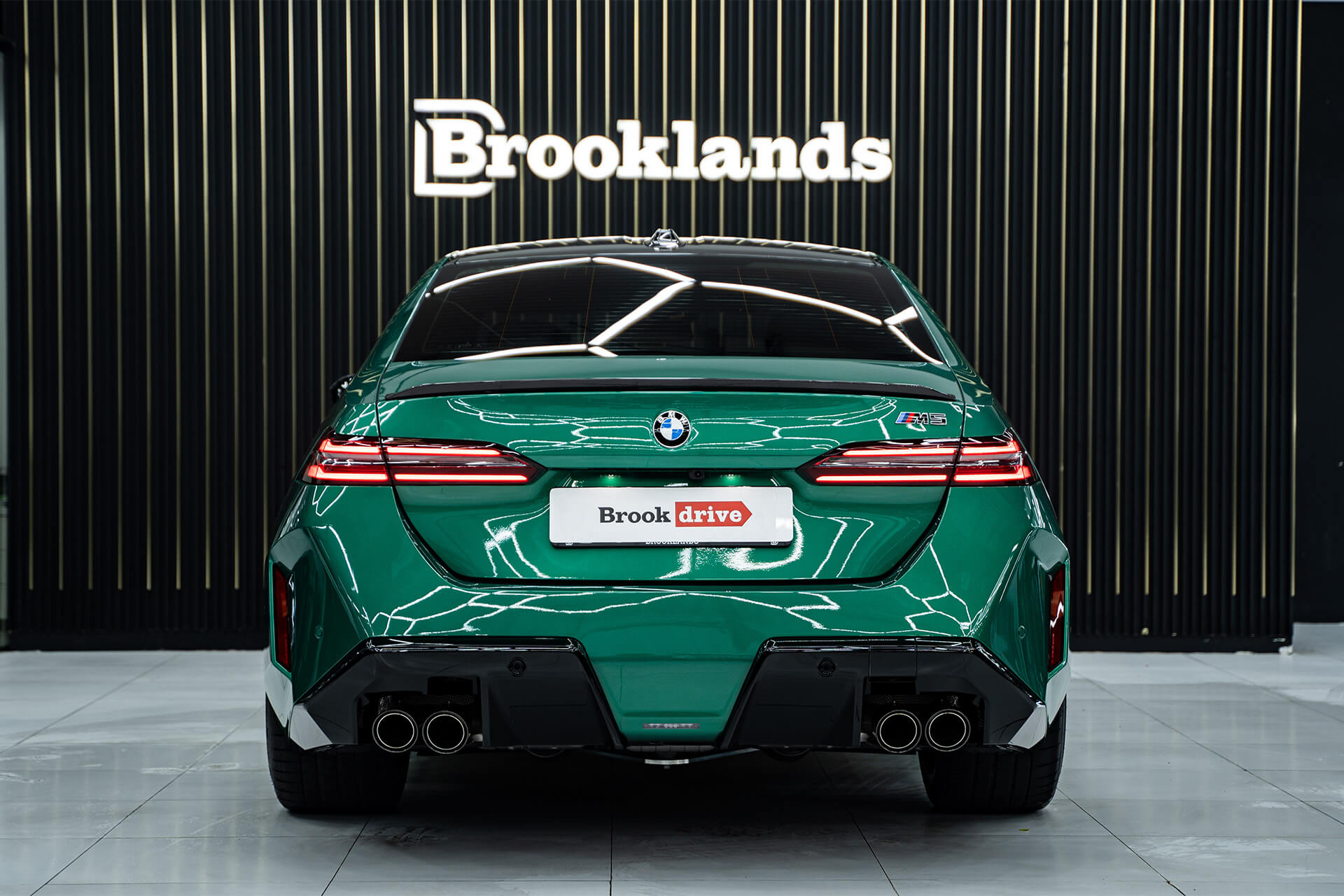 BMW M5 Green