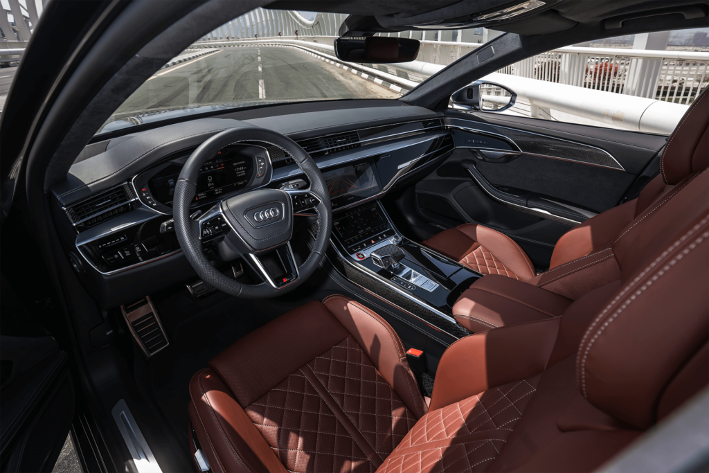 Audi S8