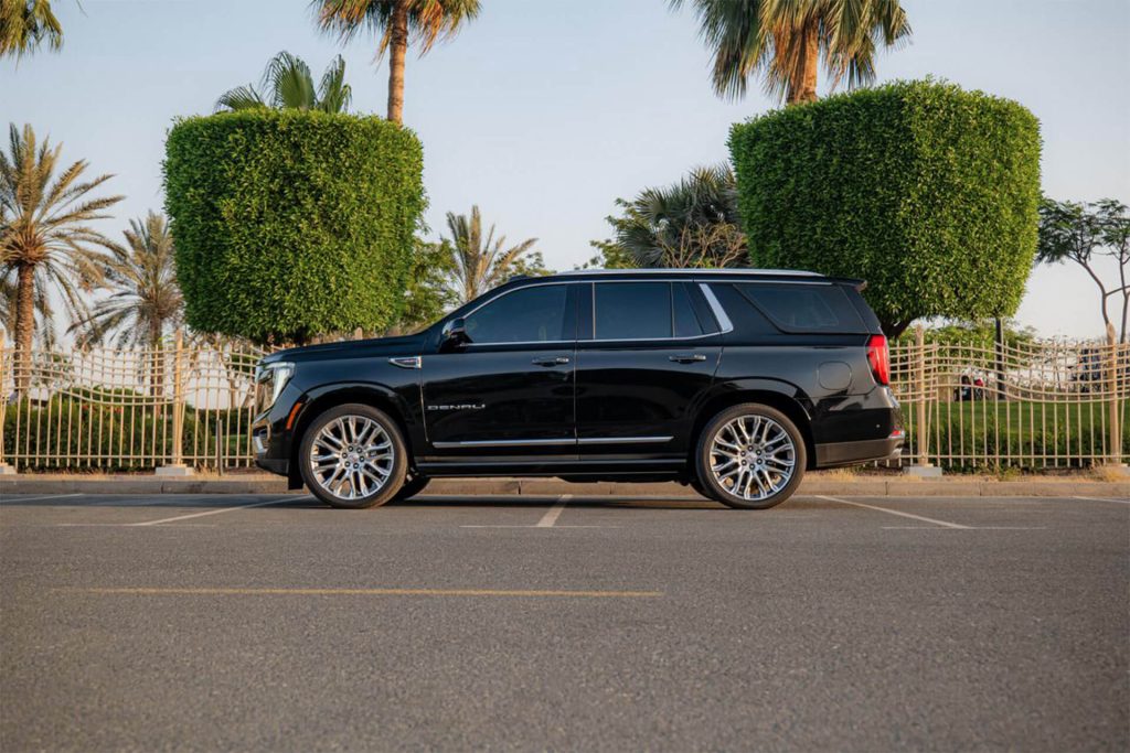GMC Yukon Denali Black